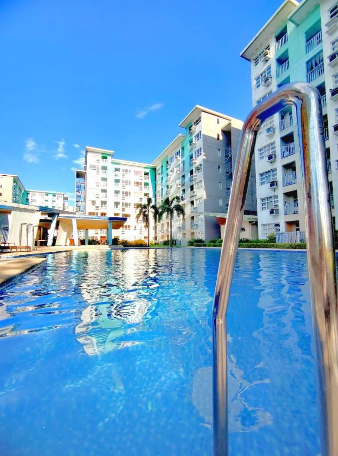 Davao Condo 2BR Pool Wifi Netflix Exterior foto