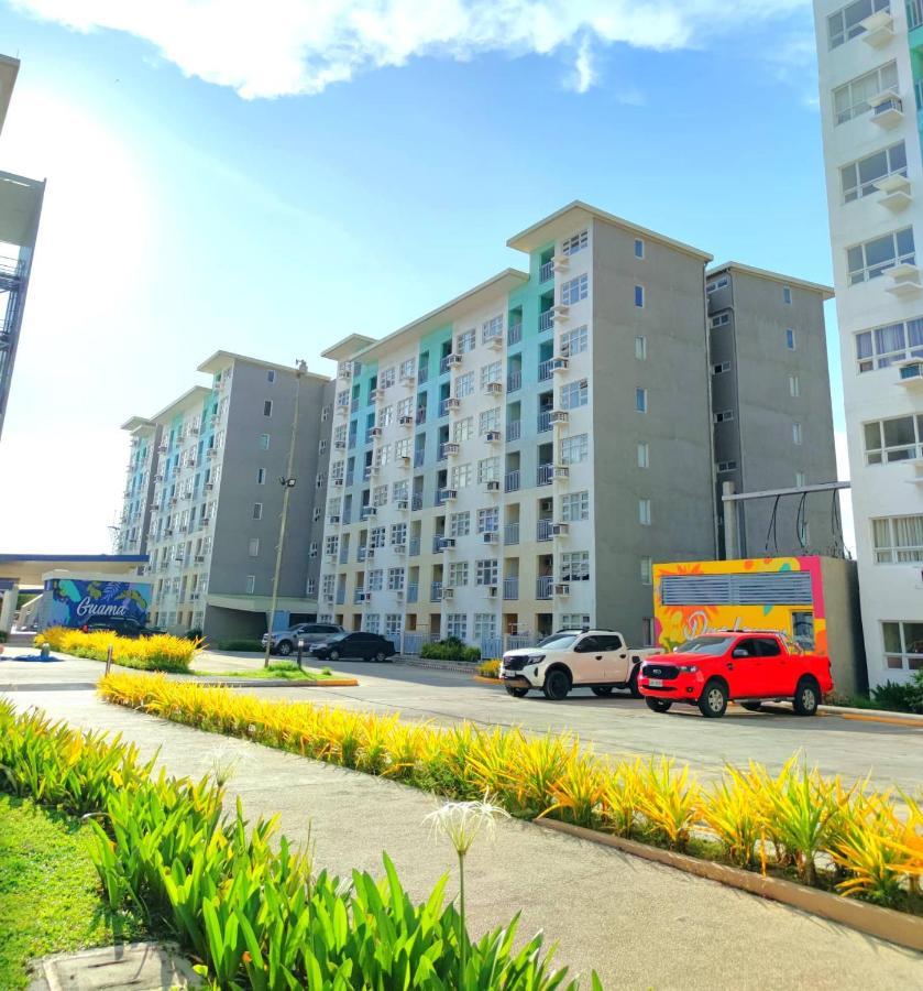 Davao Condo 2BR Pool Wifi Netflix Exterior foto