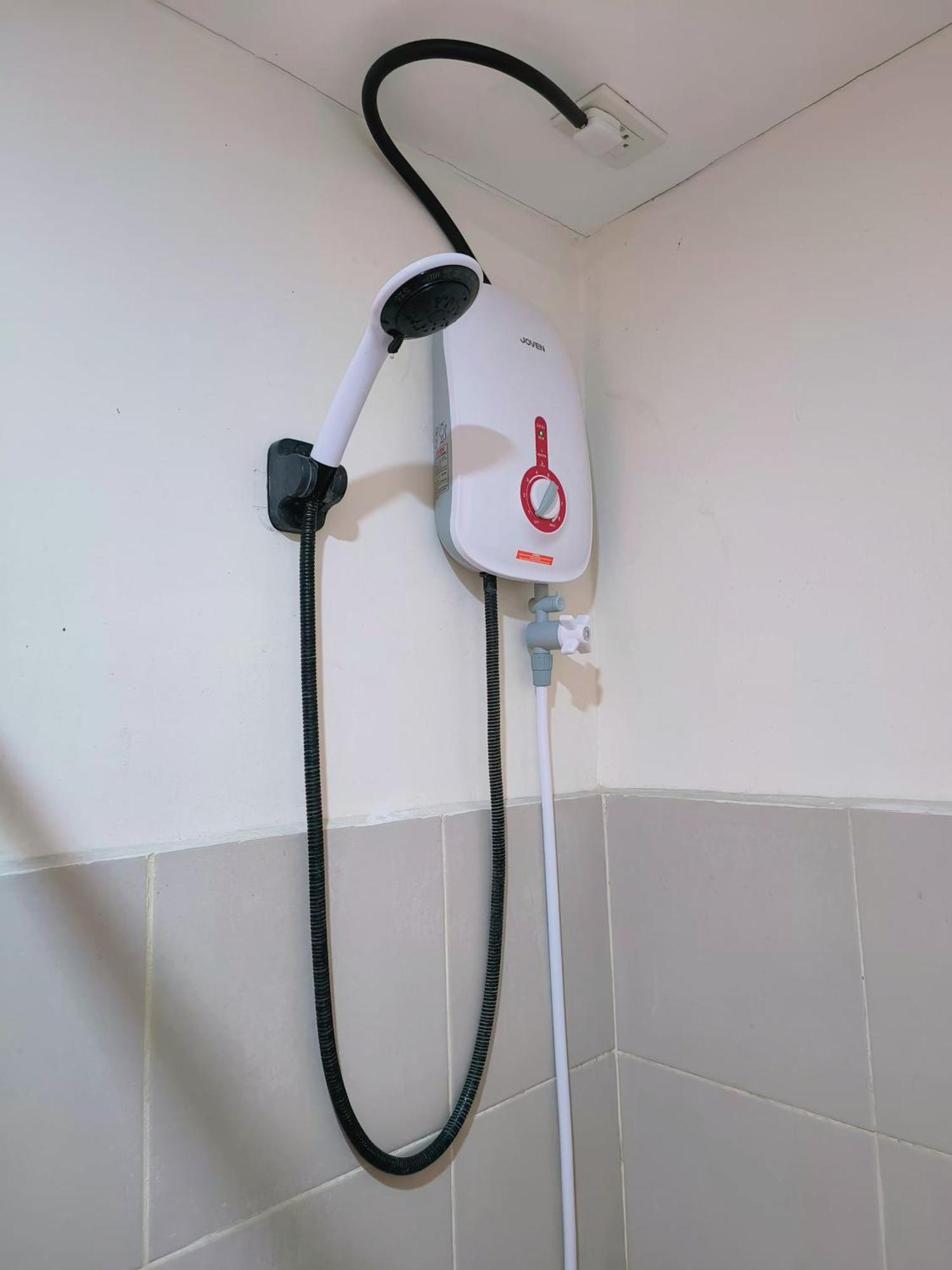 Davao Condo 2BR Pool Wifi Netflix Exterior foto
