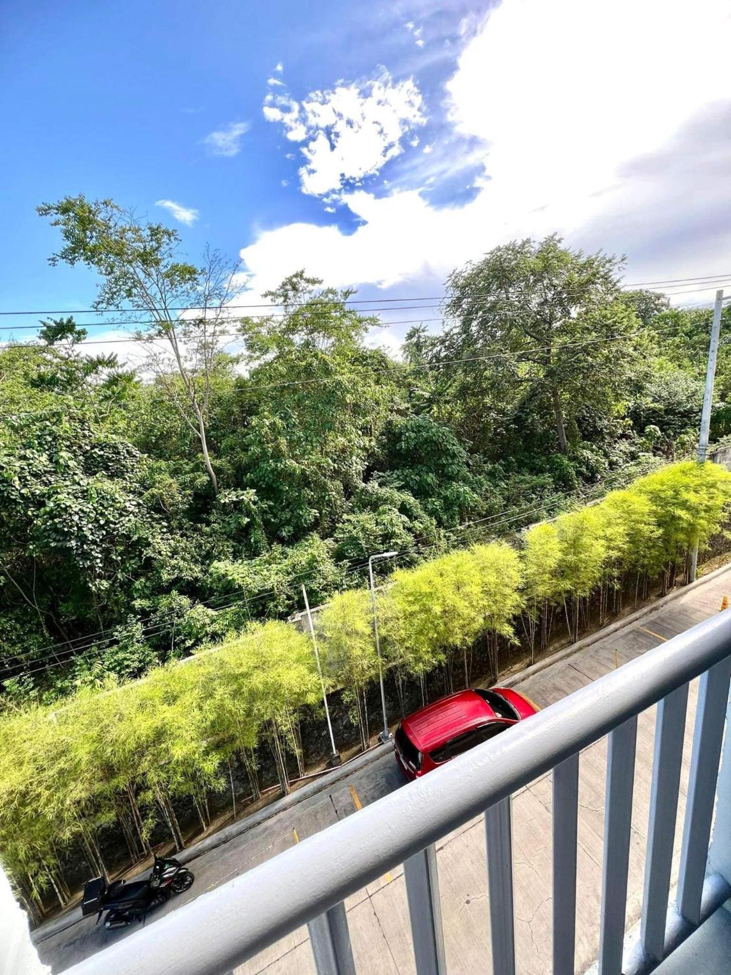 Davao Condo 2BR Pool Wifi Netflix Exterior foto